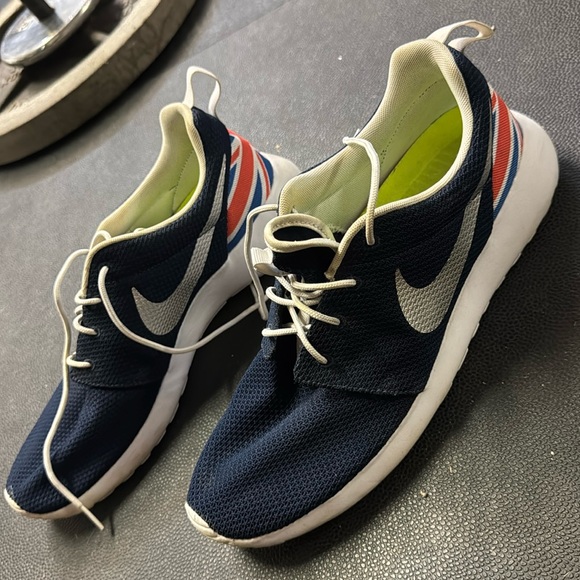 Nike ID Roshe Runners - limited edition - Union Jack British Flag print - great - Picture 2 of 12